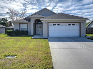 6932 Oakcrest Way, Zephyrhills, FL 33542