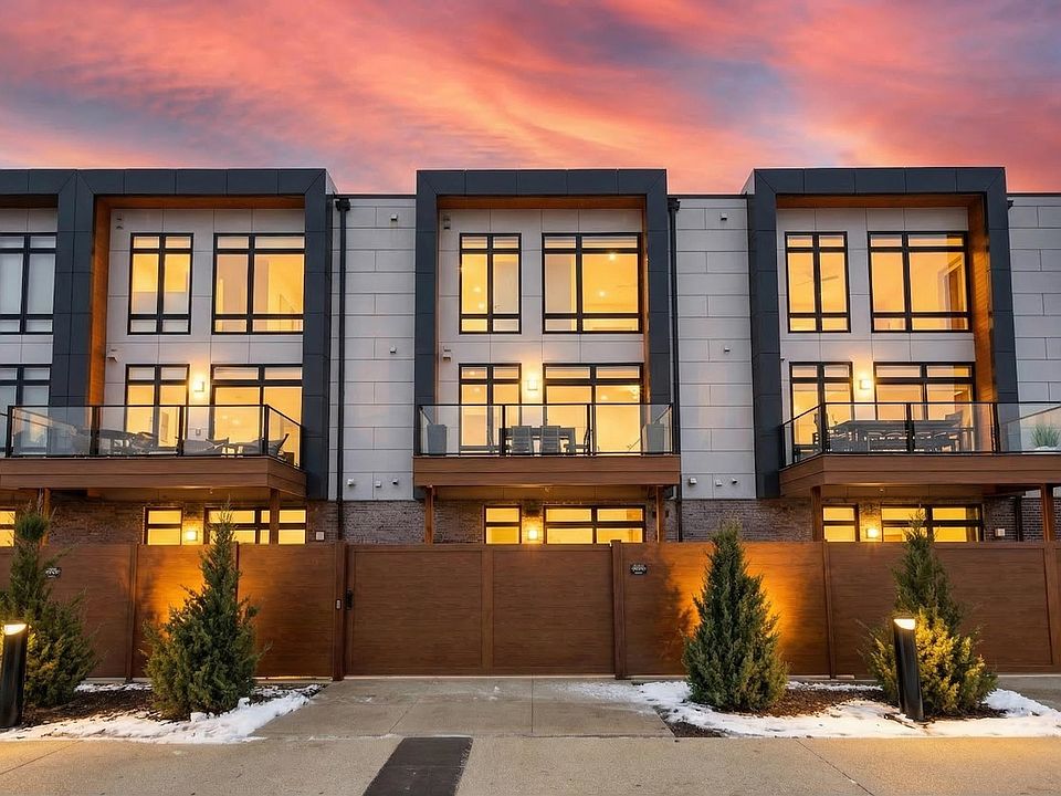 1st image of 1104 Brookwood Dr #21