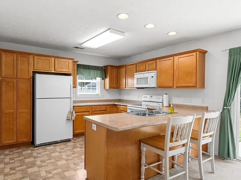 4697 Cockatoo Dr — Photo 12