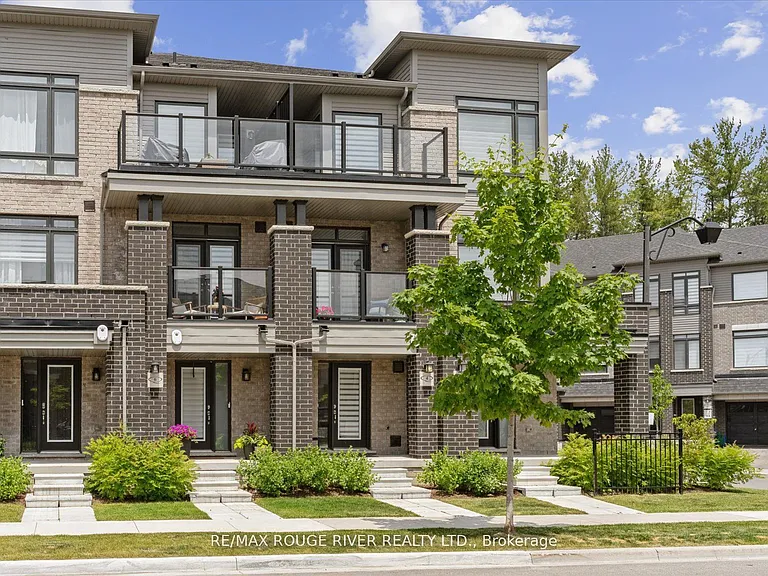 6 Esquire Way — Photo 1