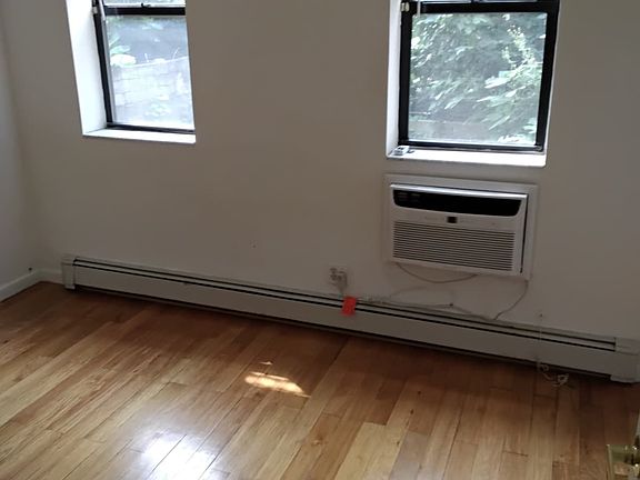 4th image of 140 Richardson St #2B