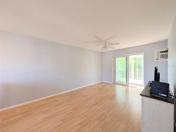 3rd image of 1540 Pleasant Rd #G35