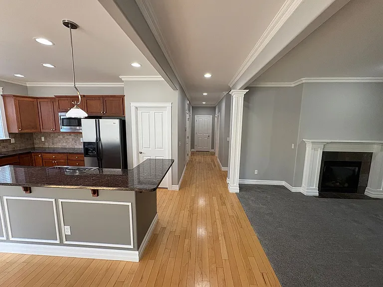 2504 Fir Crest Blvd — Photo 6
