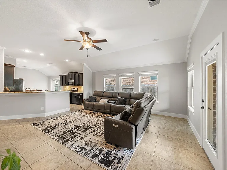 9534 Knox Prairie Ct — Photo 20