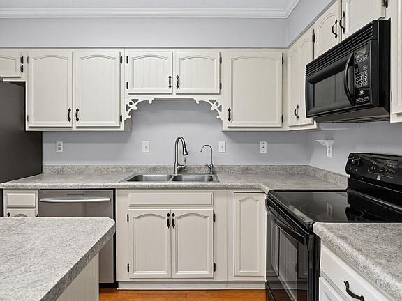 5th image of 3501 Donna Dr