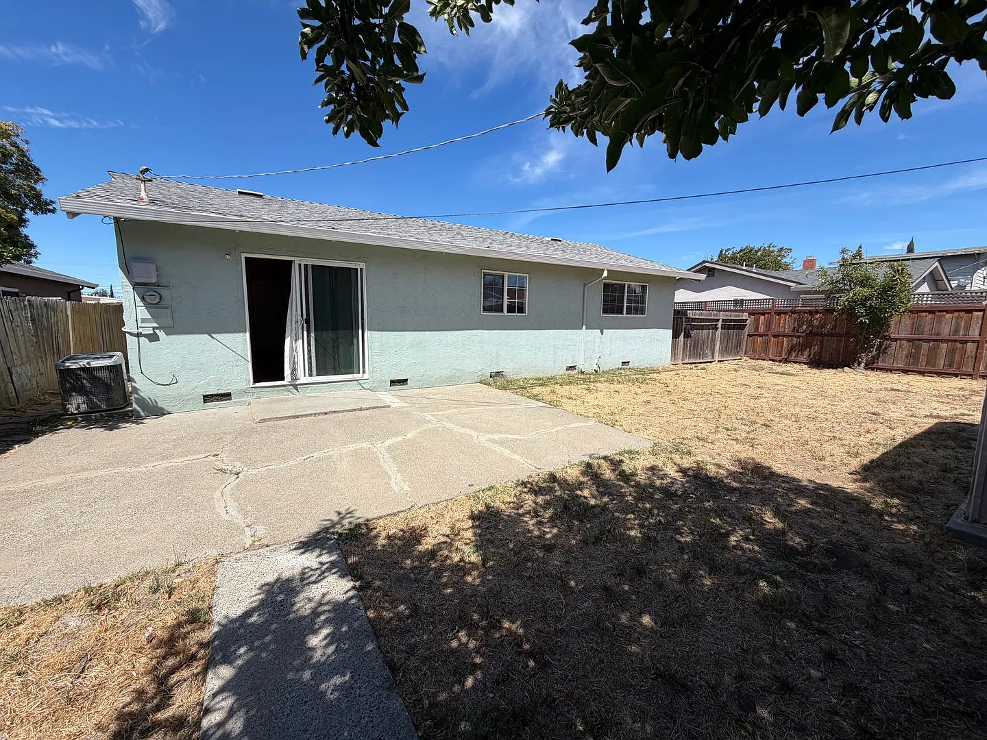 Great starter home! — Photo 2