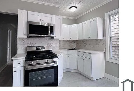 18 Eagle Ave #2 — Photo 4