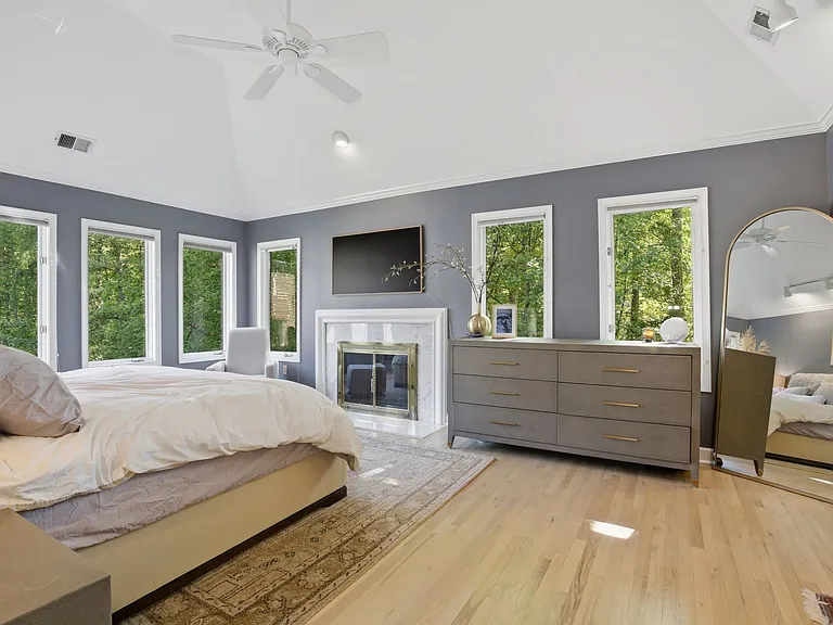 7005 Endicott Ct — Photo 6