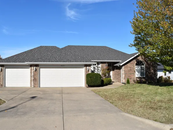 4625 W Curtice Drive, Battlefield, MO 65619