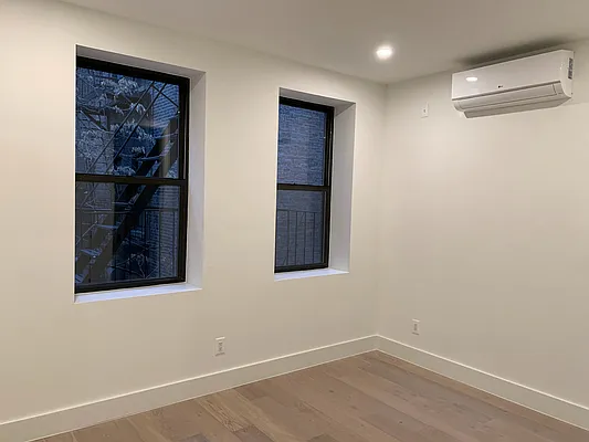 Rented by Starts New York Realty LLC | media 23