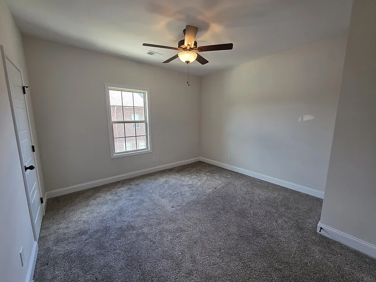 550 Peachers Mill Rd #E2 — Photo 6