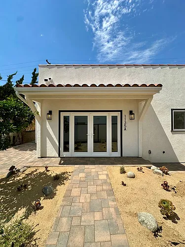 1135 Scofield Dr Photo 1