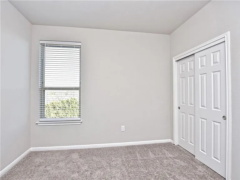 3240 E Whitestone Blvd #21 — Photo 15