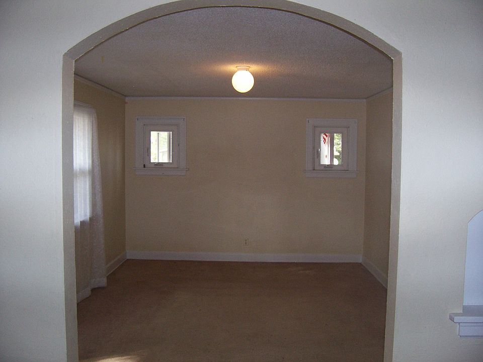 2nd image of 1390 Harlan St