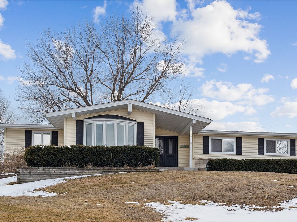 1st image of 2135 Country Club Dr