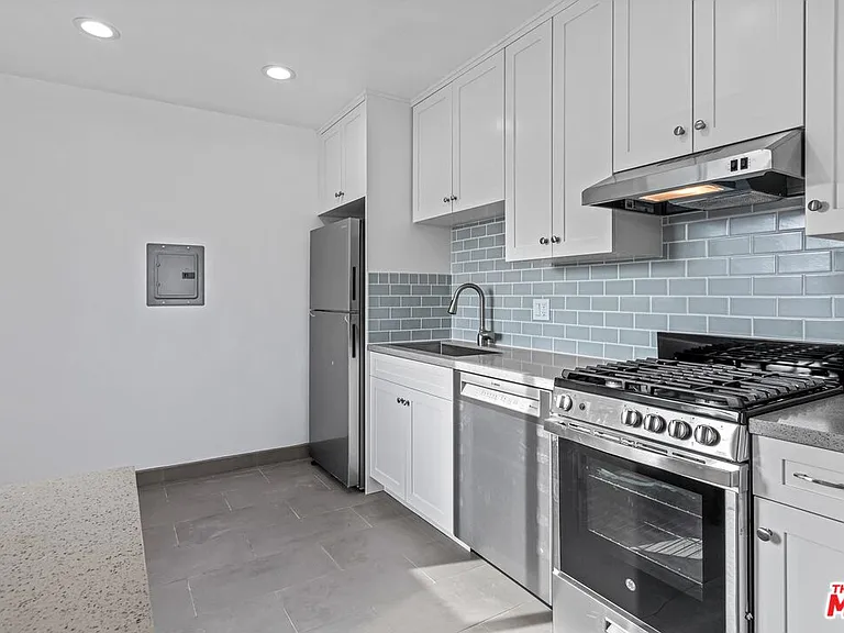 5459 Carlin St #3 — Photo 3