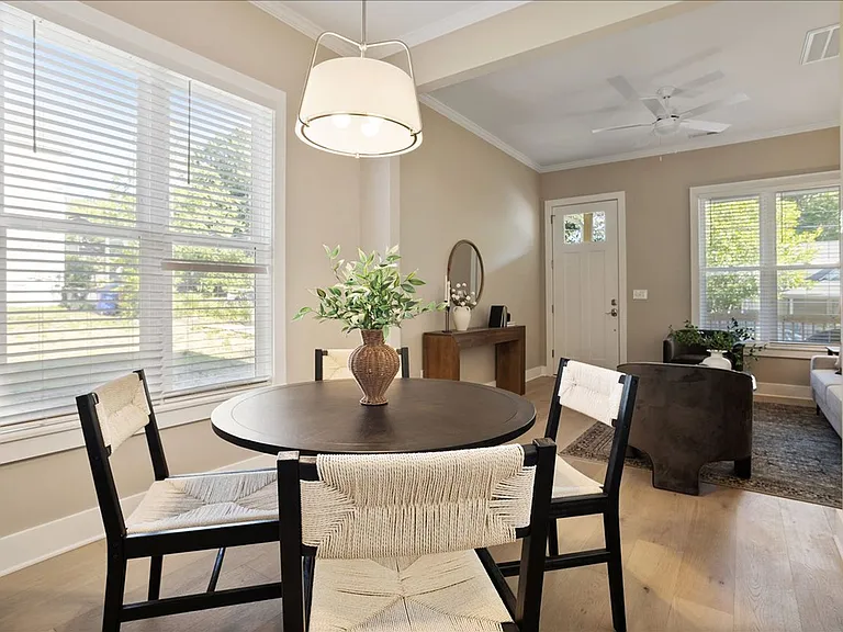 320 Gray Ave #A — Photo 9