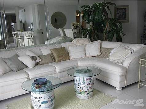 3rd image of 3530 Mystic Pointe Dr APT 2810