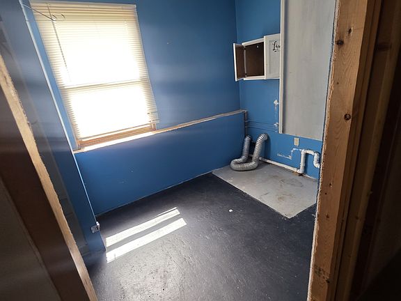 3rd image of 420 W State St
