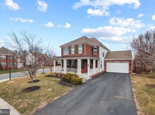 13426 Eagles Rest Dr, Leesburg, VA 20176