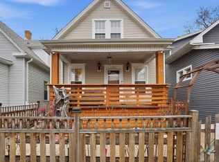 1942 W Fargo Ave, Chicago, IL 60626