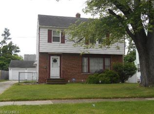 3748 Shannon Rd, Cleveland, OH 44118