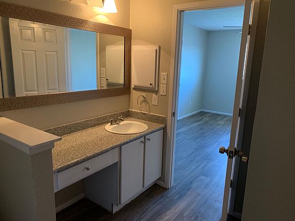 4th image of 1826 Big Rock Dr