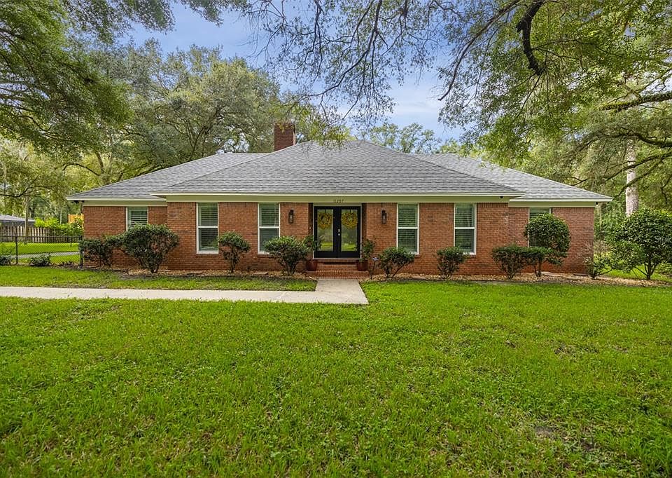 1st image of 11207 NW 14TH AVENUE