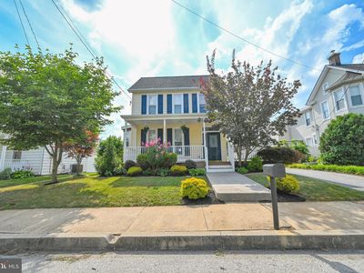 32 N Main St, Stewartstown, PA, 17363