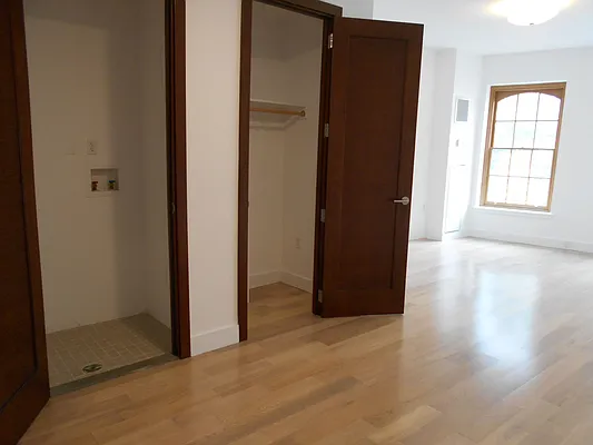 Rented by NY Space Finders Inc. | media 22