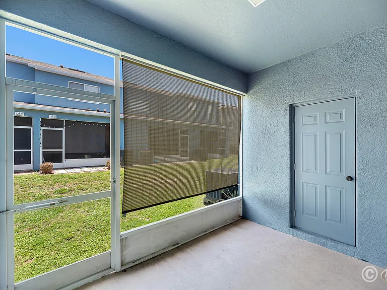 6737 Lake Rochester Ln — Photo 21