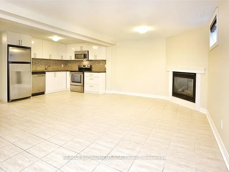 25 Endfield Ave #2 — Photo 11