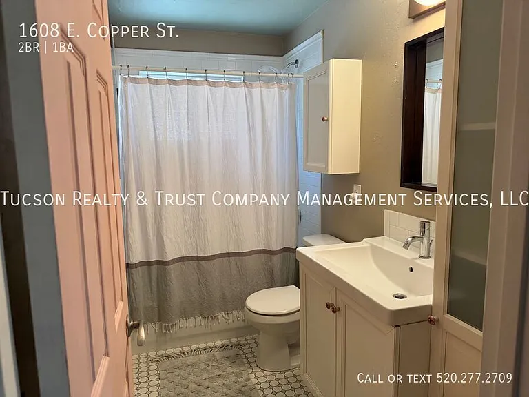 1608 E Copper St — Photo 9