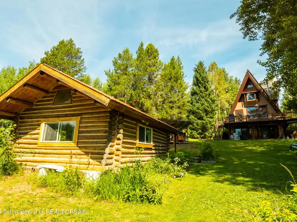 45 S Fall Creek Rd, Wilson, WY 83014