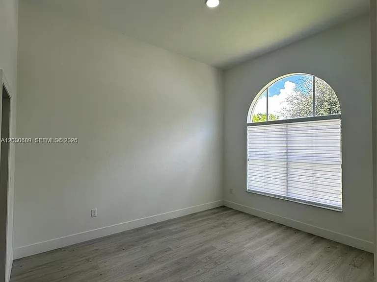 15262 SW 115th Ter — Photo 3