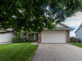 1415 Vandello Cir, North Liberty, IA 52317