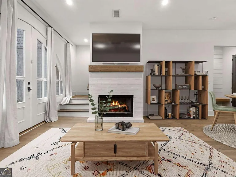 510 Heatherden Ave #E202-C — Photo 8