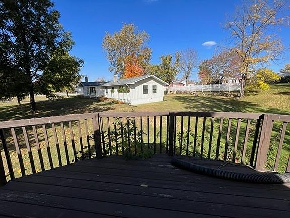 3rd image of 120 S 2nd St Lot 2