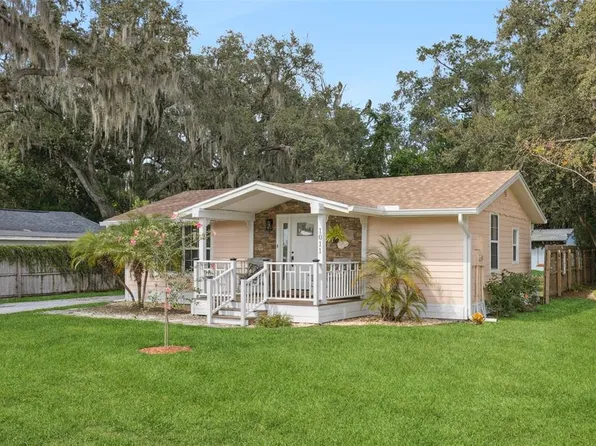 1011 Liberty Ave, Mount Dora, FL 32757