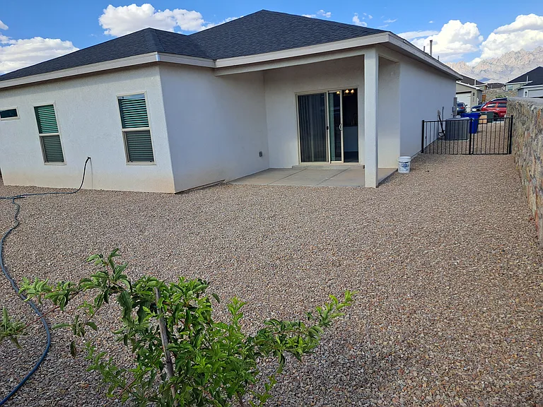 2625 Goldfinch Pl — Photo 12