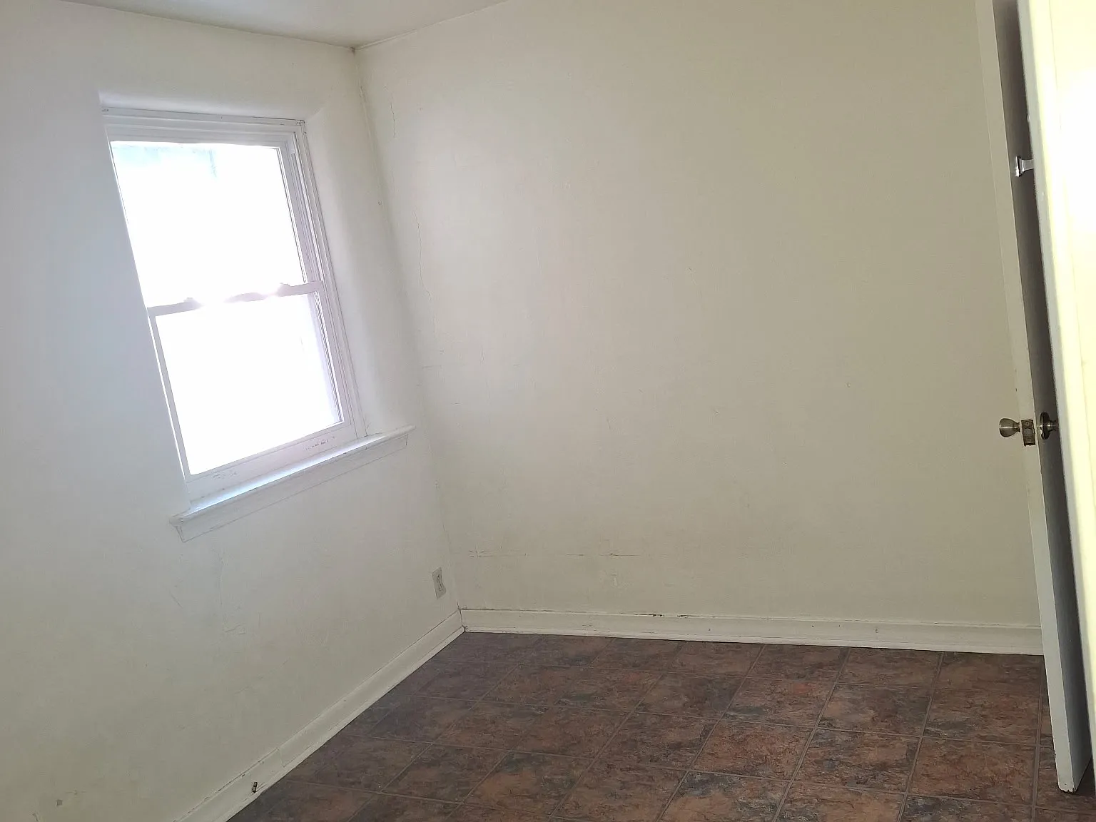 1 bed, $800 — Photo 1