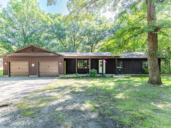 11299 West Dr, Demotte, IN 46310