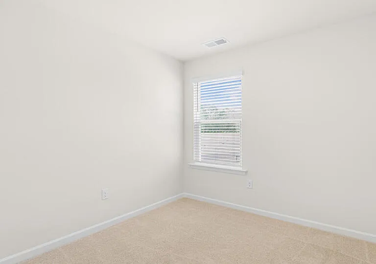 128 Starlight St — Photo 8