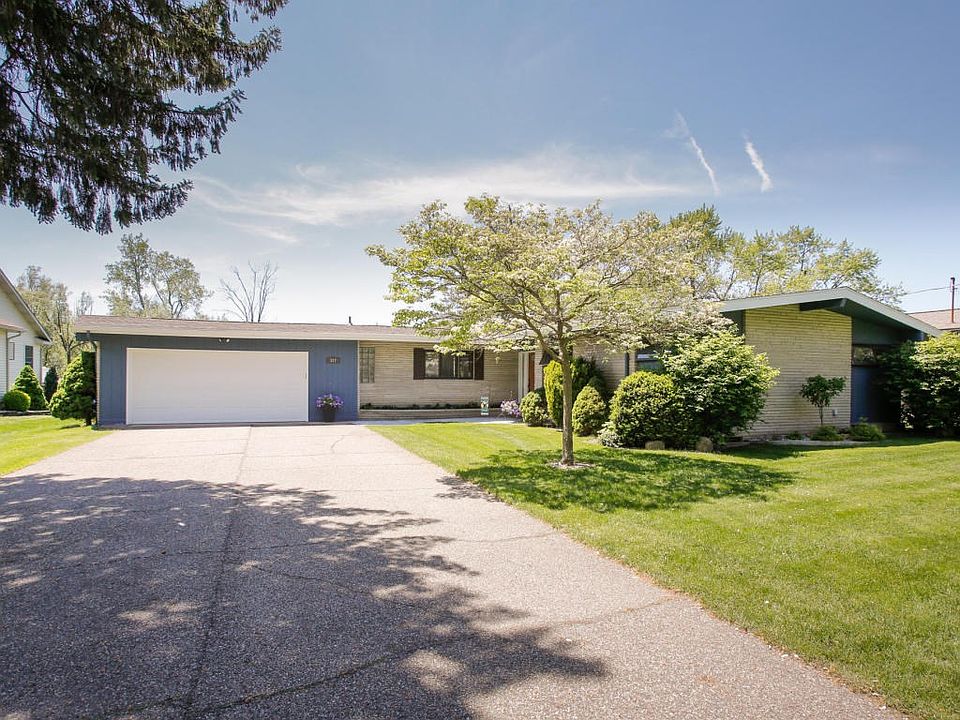 317 lakeshore drive-135