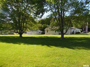 305 Monroe St, Kingston Mines, IL 61539