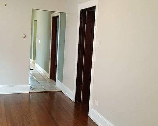 3rd image of 4246 N Lawndale Ave Floor 2