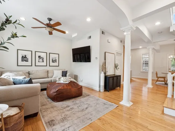 173 H St #2, South Boston, MA 02127