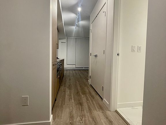 5th image of 13350 Central Ave #1712