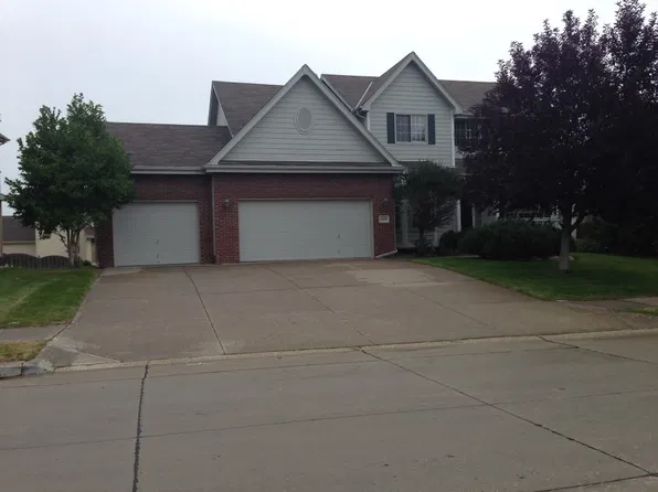11914 Timberridge Dr, Papillion, NE 68133