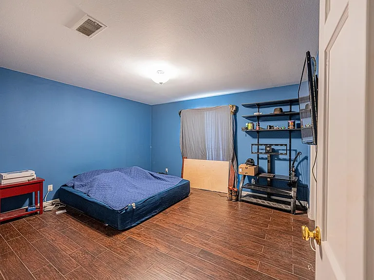 2818 Frontier Dr — Photo 13